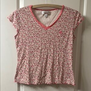 Brandy Melville Floral Print Ruffle Lettuce Edge Hem Cap Sleeve V-Neck Tee